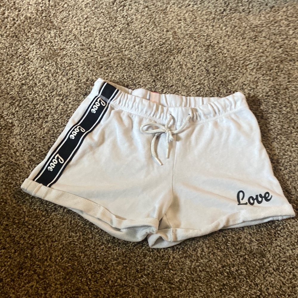 No Boundaries shorts